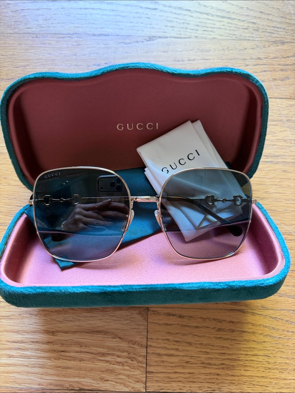 Gucci Gold Metal Frame Sunglasses with Blue-Gray Gradient Lenses